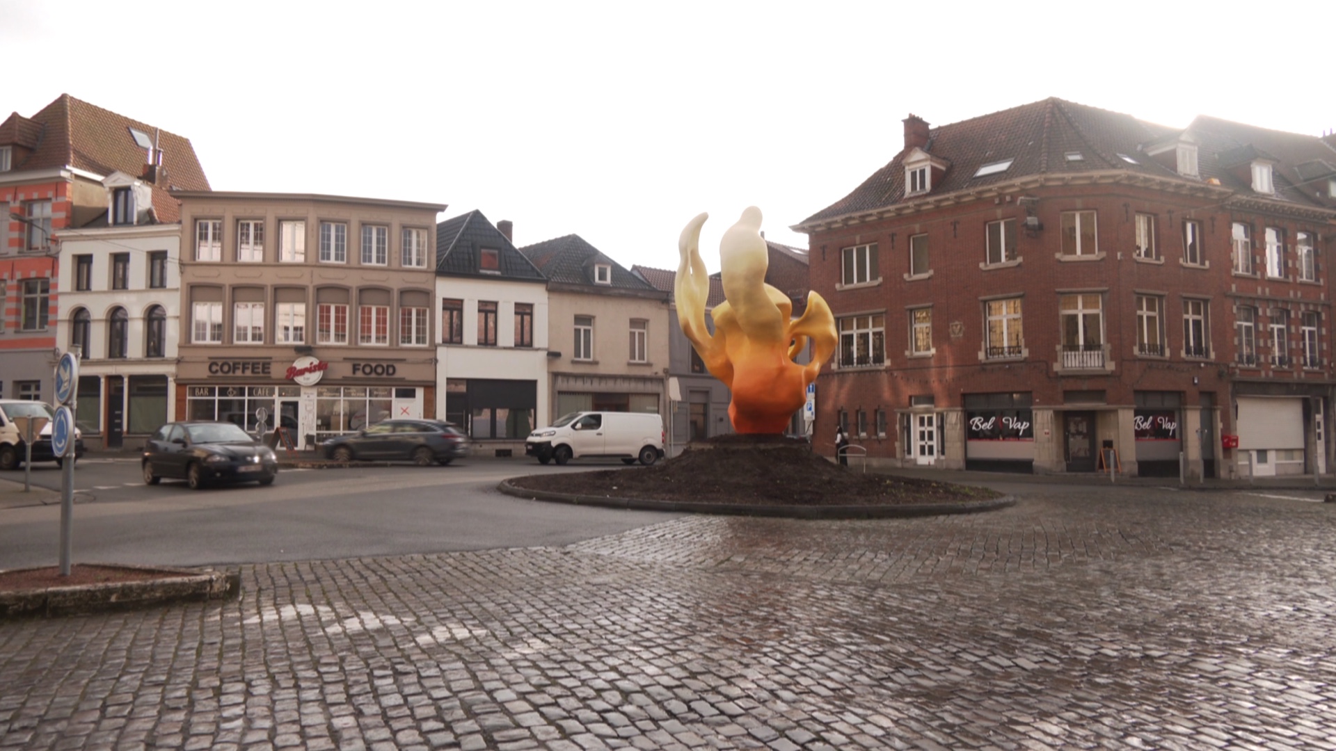 La Sculpture Abeille Du Quartier Saint Brice De Tournai Ne Fait Pas L